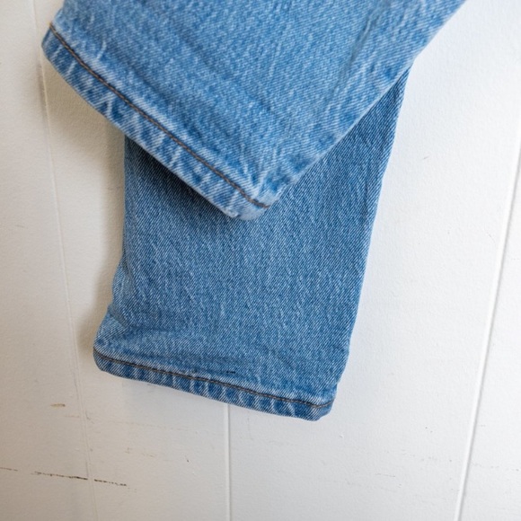 Levi's 501 T Light Wash Button Fly Jeans, Size 25 / 28 - Picture 6 of 9